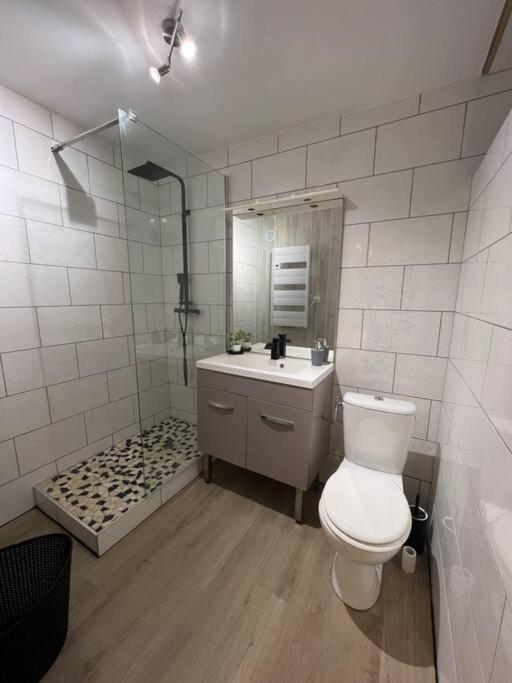 Les 4 Chenes - T2 Refait A Neuf Apartment Le Pont-de-Beauvoisin Luaran gambar