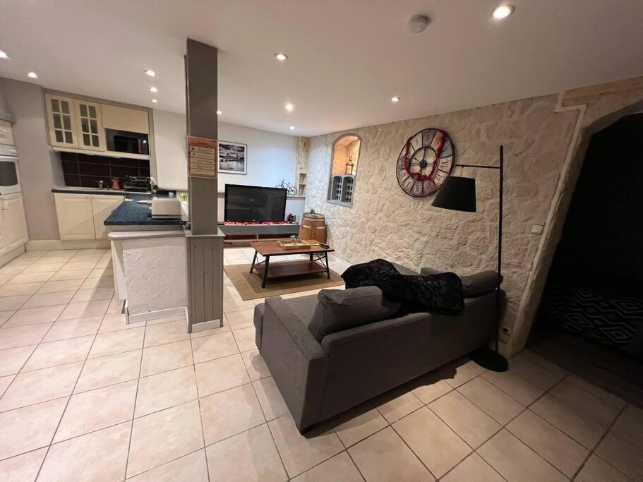 Les 4 Chenes - T2 Refait A Neuf Apartment Le Pont-de-Beauvoisin Luaran gambar